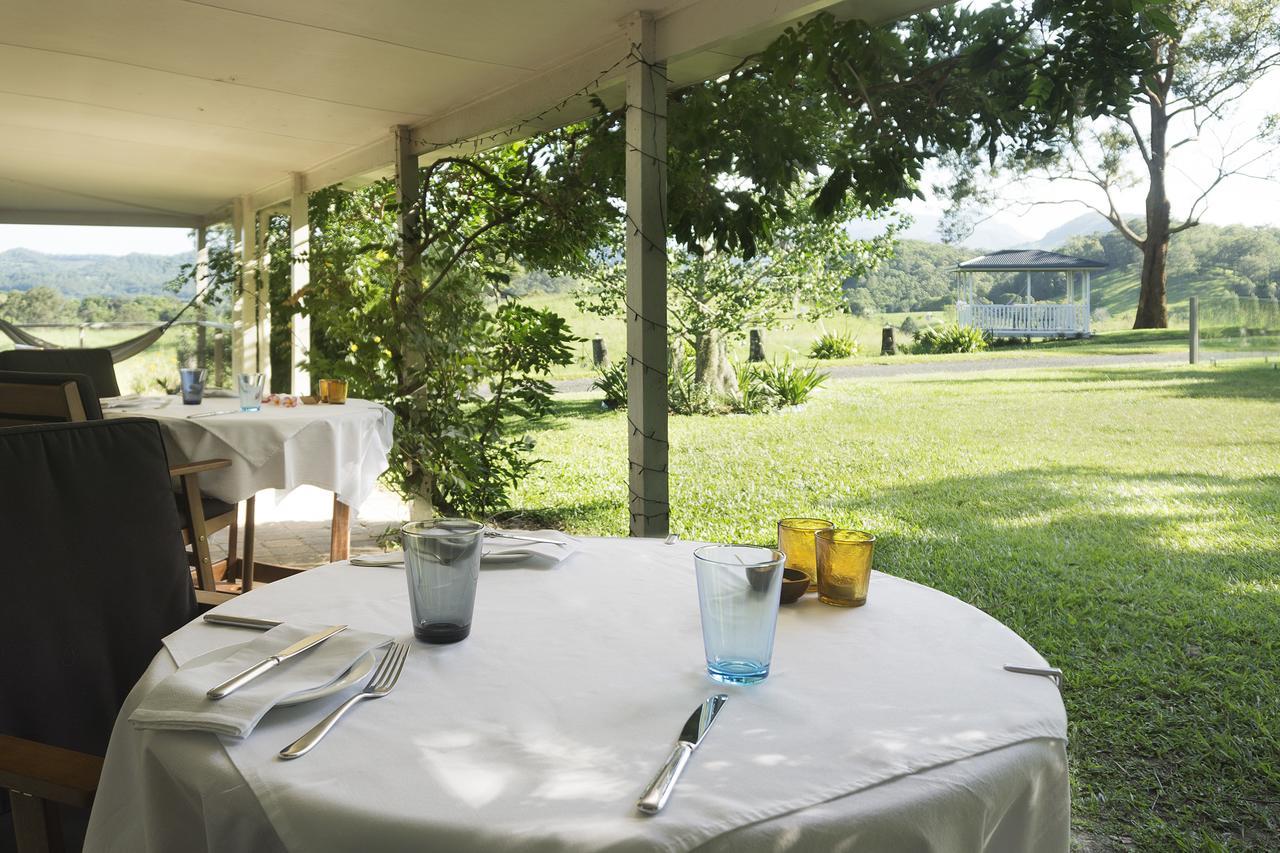 ฮิลล์เครสต์ เมาน์เทน วิว รีทรีต Bed & Breakfast Crystal Creek ภายนอก รูปภาพ
