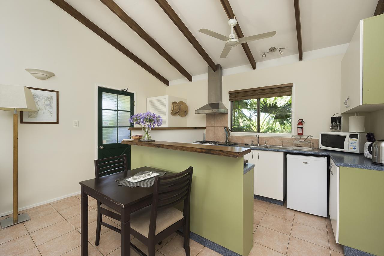 ฮิลล์เครสต์ เมาน์เทน วิว รีทรีต Bed & Breakfast Crystal Creek ภายนอก รูปภาพ