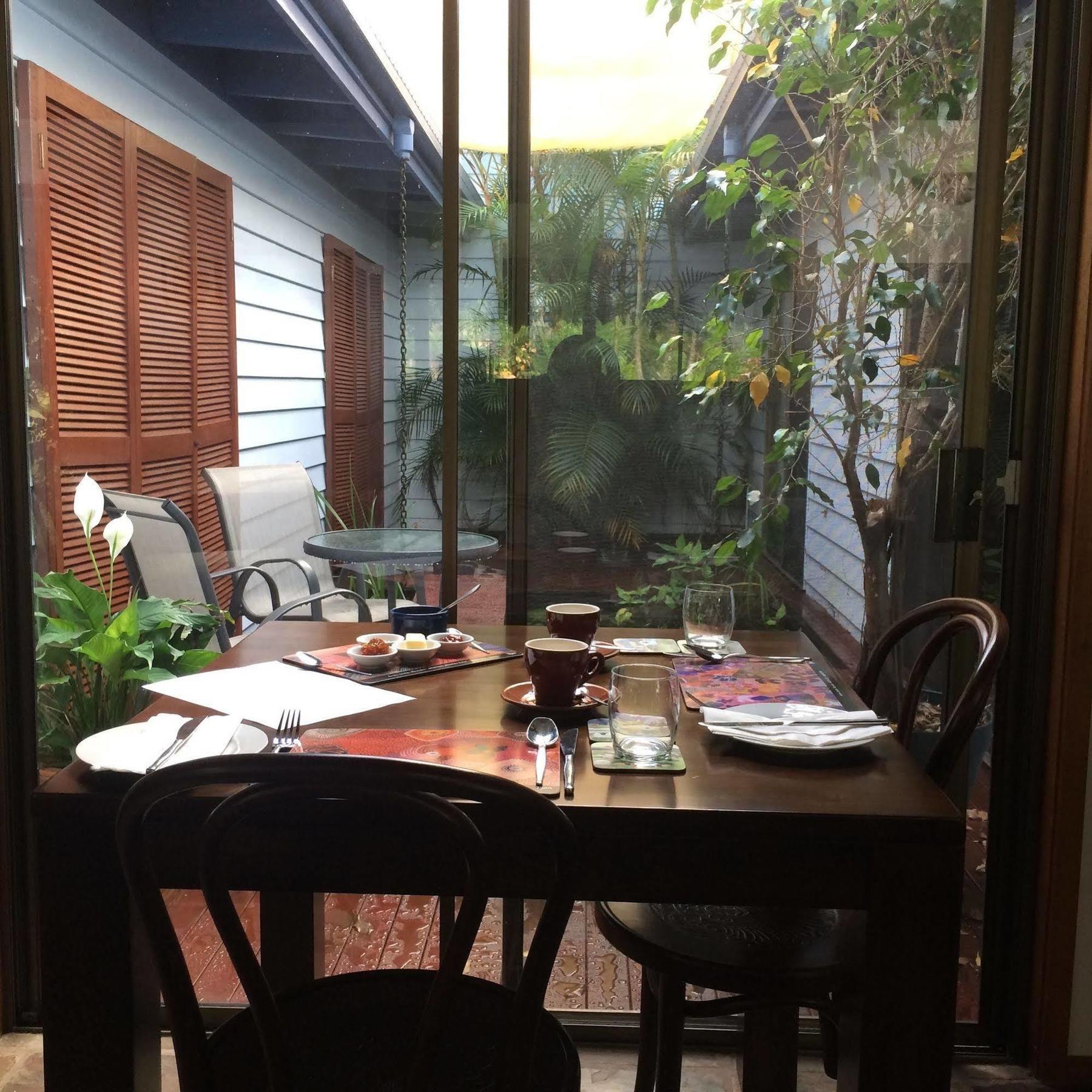 ฮิลล์เครสต์ เมาน์เทน วิว รีทรีต Bed & Breakfast Crystal Creek ภายนอก รูปภาพ